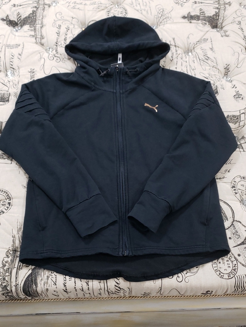 🇨🇦 Puma Women Full-Zip Hooded Sweatshirt